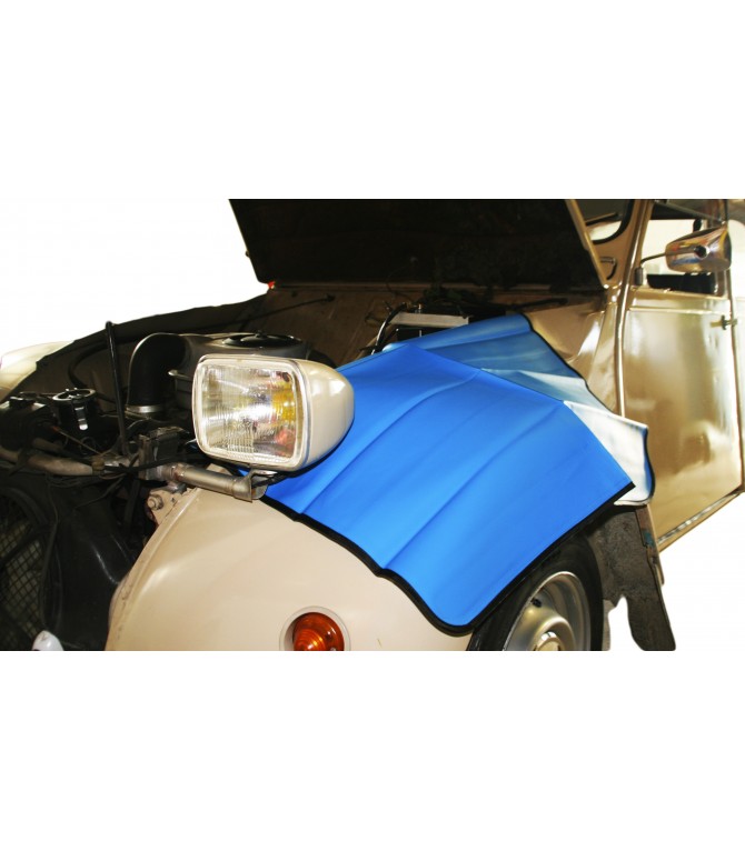 COUVERTURE AIMANTEE 79 X 59CM POUR PROTECTION CARROSSERIE