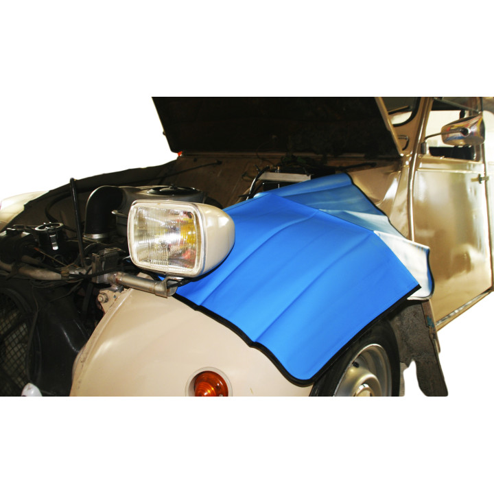 COUVERTURE AIMANTEE 79 X 59CM POUR PROTECTION CARROSSERIE