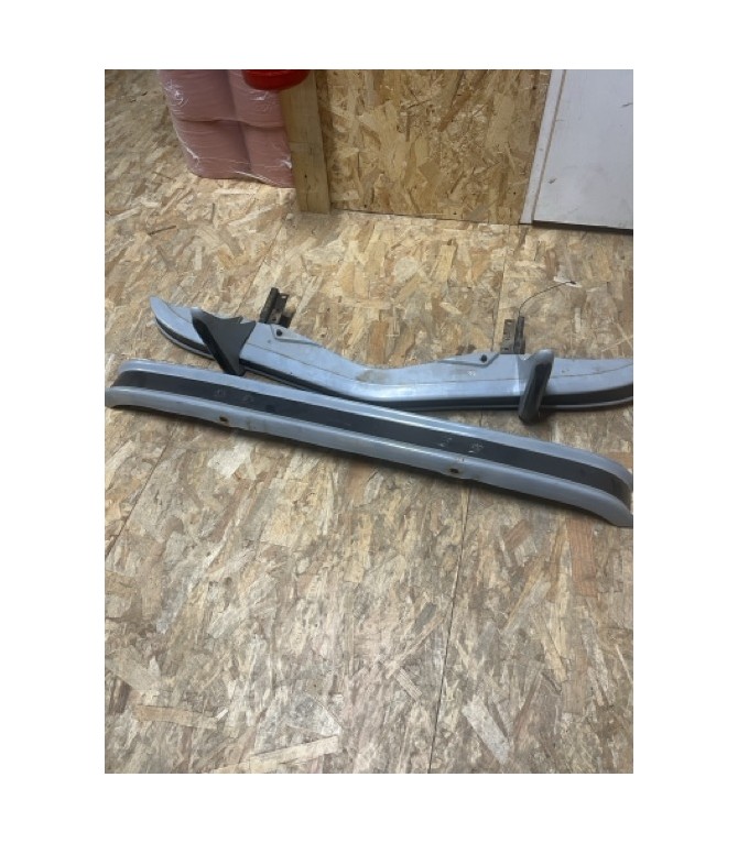 OCCASION ENSEMBLE PARE CHOCS LARGE AV/AR LA PAIRE